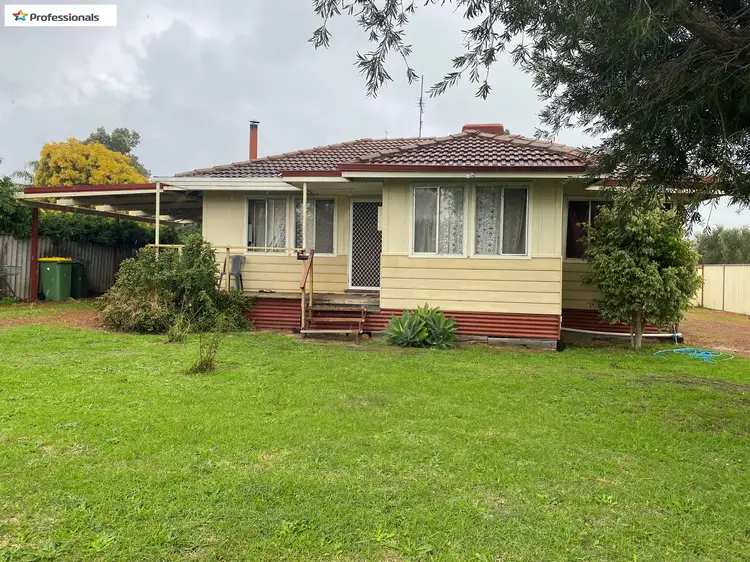 21 Jackson Street, Waroona WA 6215