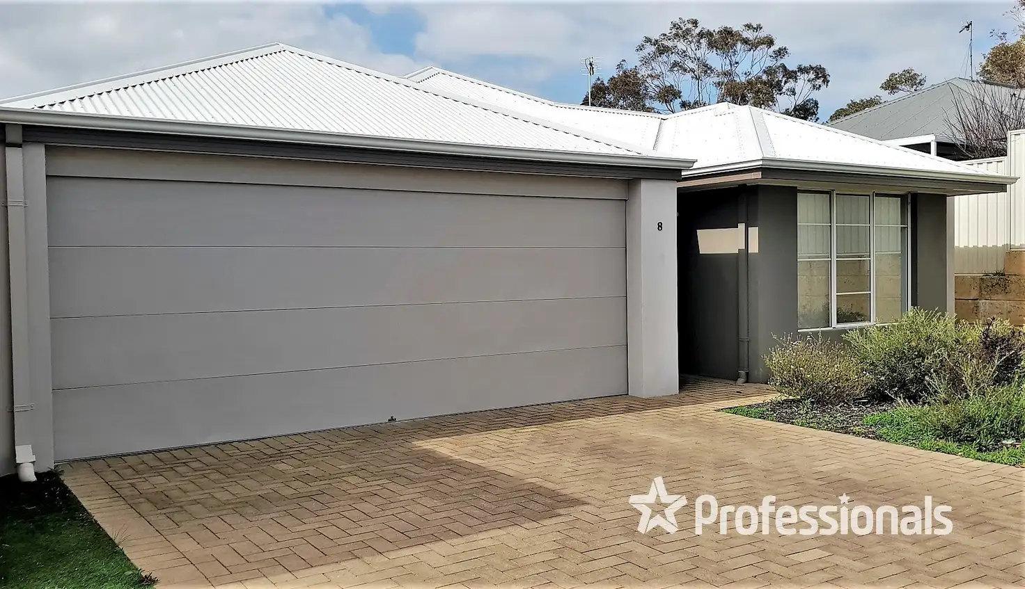 Main view of Homely unit listing, 8 Coppin Place, Australind WA 6233