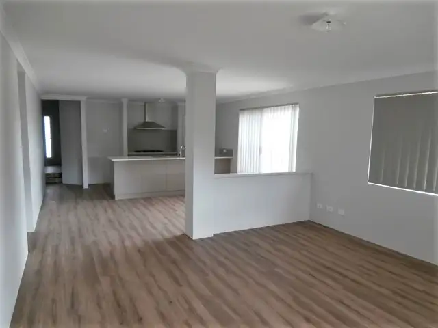 Fifth view of Homely unit listing, 8 Coppin Place, Australind WA 6233