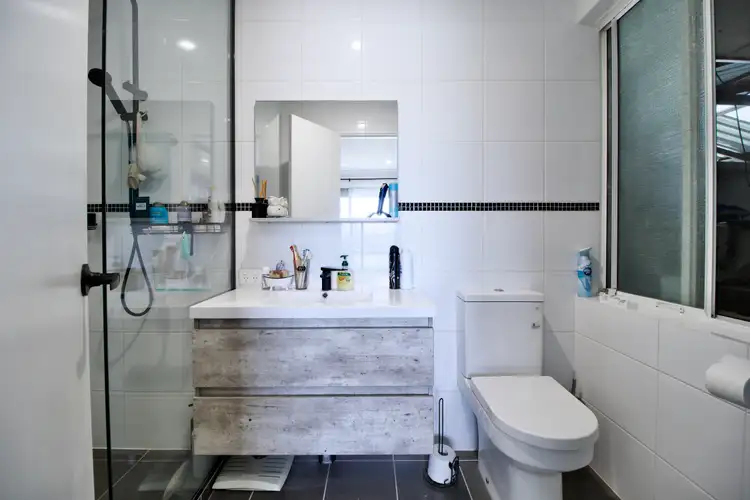Fifth view of Homely house listing, 6 Caryota Court, Warnbro WA 6169