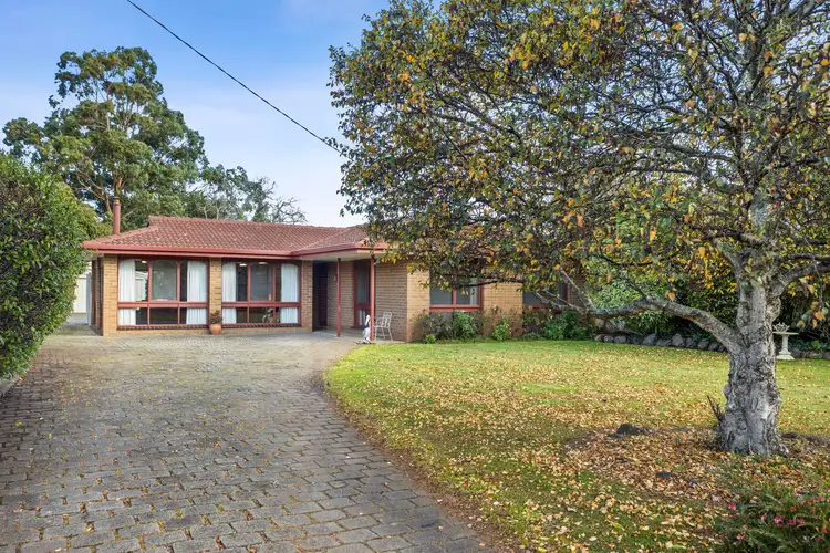 13 Simpson Street, Kyneton VIC 3444