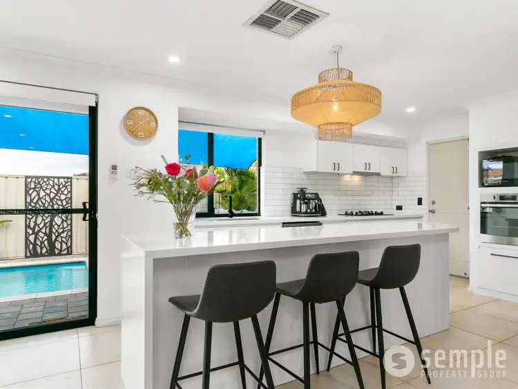 Fifth view of Homely house listing, 2 Diver Cove, Yangebup WA 6164