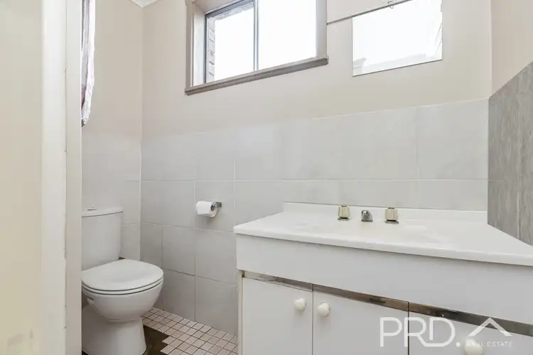 Sixth view of Homely unit listing, 1/71 Simpson Street, Tumut NSW 2720