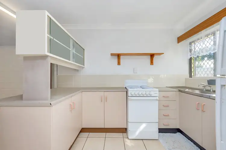 Second view of Homely unit listing, 1&2/2 Bultarra Crescent, Kirwan QLD 4817
