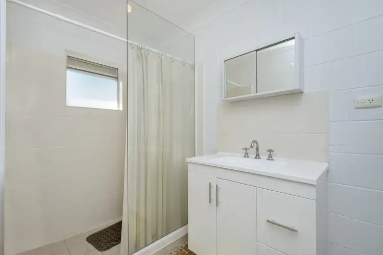 Sixth view of Homely unit listing, 1&2/2 Bultarra Crescent, Kirwan QLD 4817