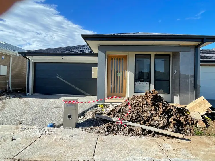 Main view of Homely house listing, 7 Manresh Mews, Fraser Rise VIC 3336