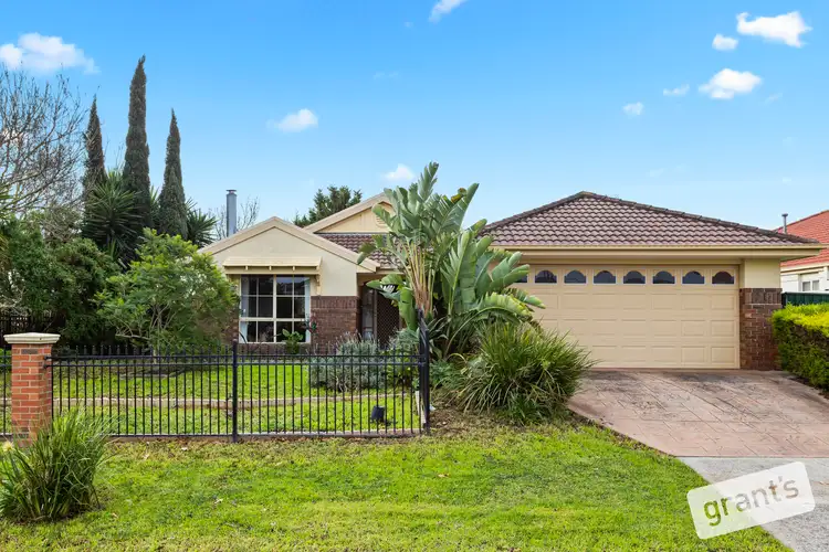 12 Lansbury Drive, Narre Warren South VIC 3805