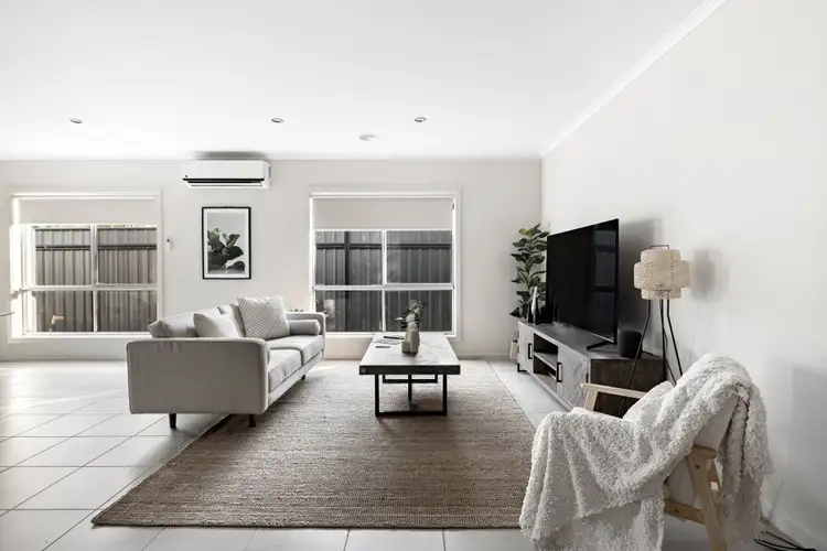 Second view of Homely house listing, 81 Bluebell Drive, Craigieburn VIC 3064