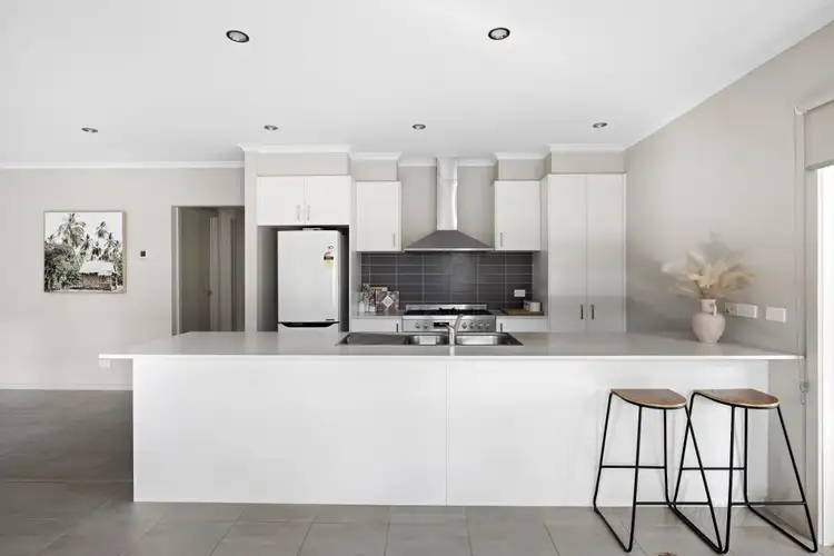 Fifth view of Homely house listing, 81 Bluebell Drive, Craigieburn VIC 3064