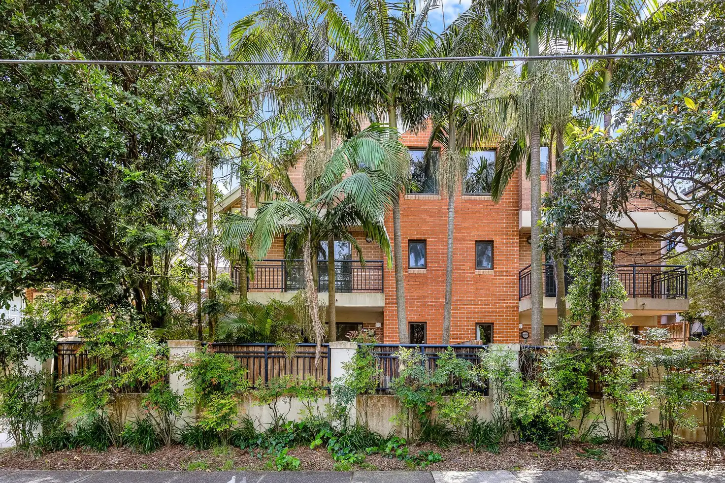 Main view of Homely townhouse listing, 5/2-4 Onslow Street, Rose Bay NSW 2029