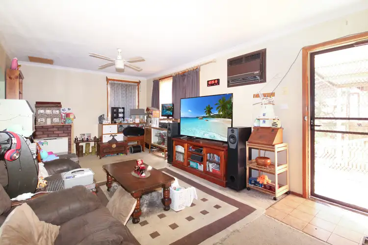 Sixth view of Homely house listing, 8 Puls Place, Horsham VIC 3400