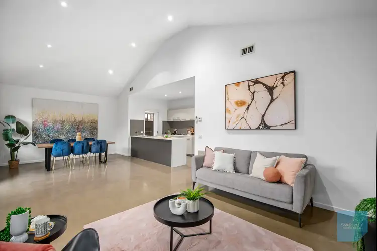 Seventh view of Homely house listing, 2/25 Cassan Way, Caroline Springs VIC 3023