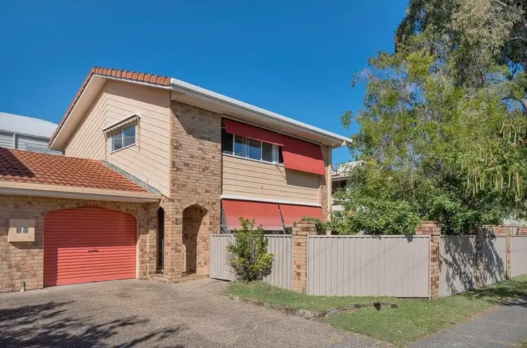 Main view of Homely house listing, 2/40 Victor Avenue, Paradise Point QLD 4216