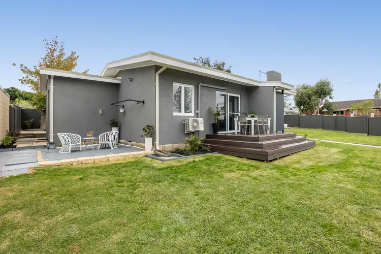 30 Quinlan Street, Coolbellup WA 6163