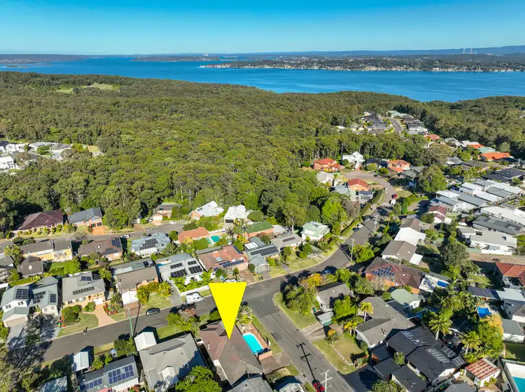 22 Robertson Road, Valentine NSW 2280