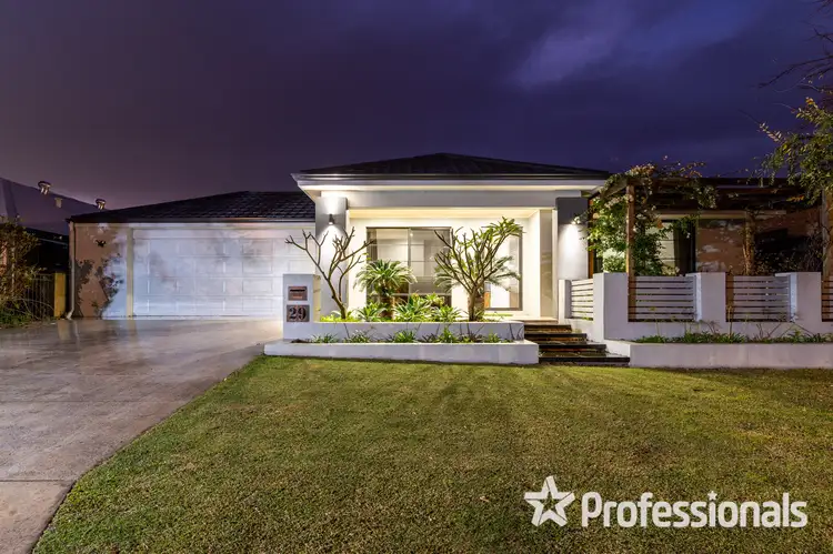 29 Versailles Turn, Landsdale WA 6065