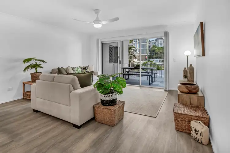 Sixth view of Homely apartment listing, 2/5 Australia Avenue, Broadbeach QLD 4218