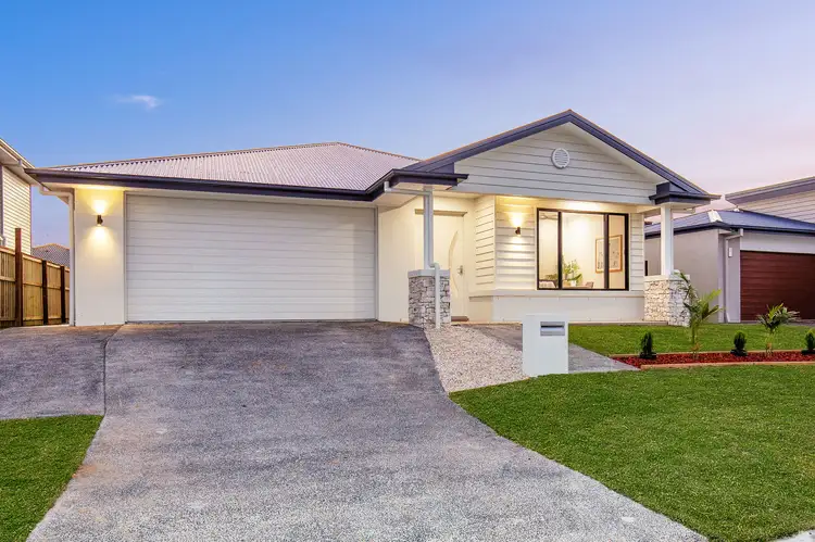 8 Kakadu Street, Pimpama QLD 4209
