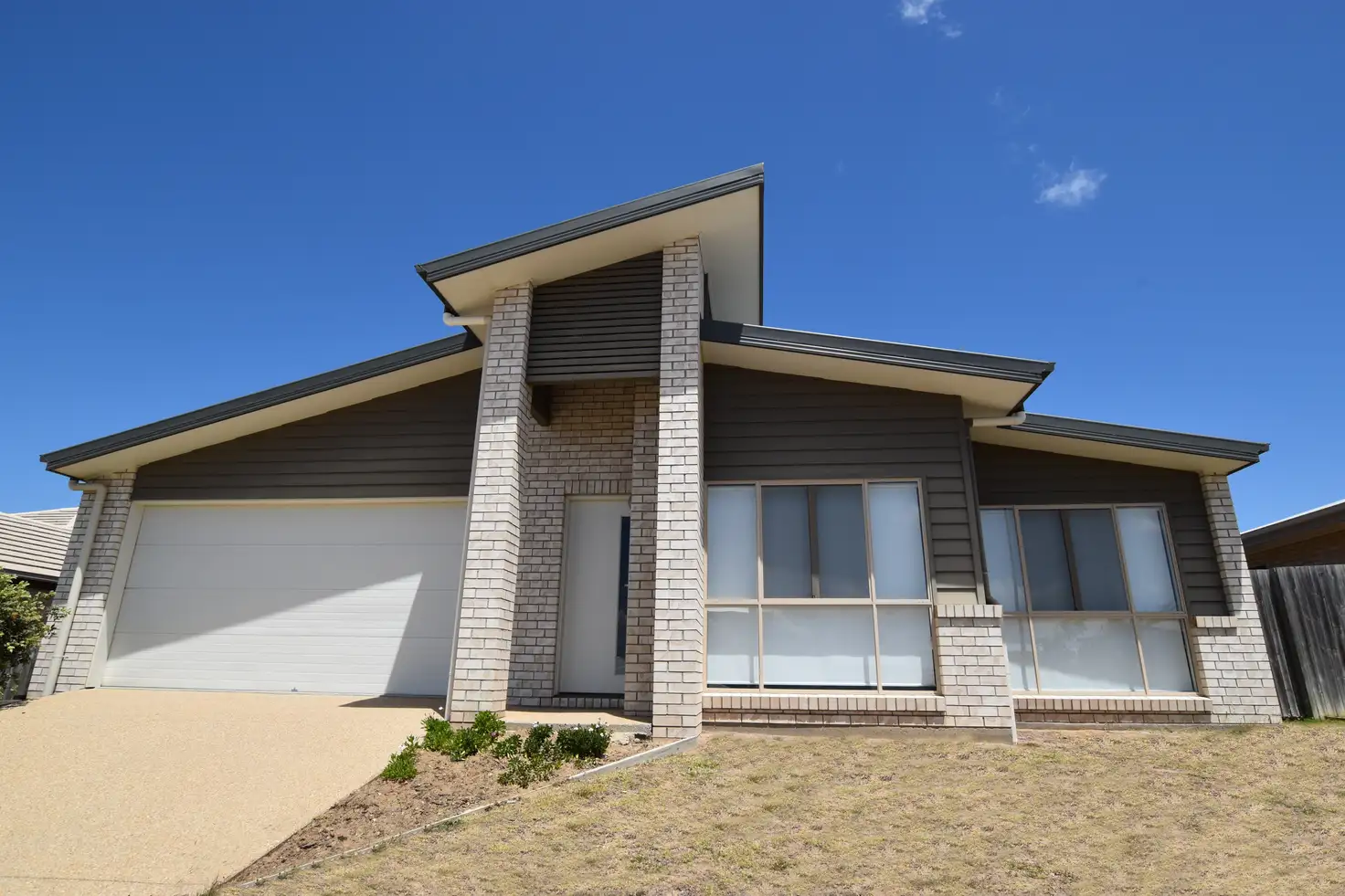 Main view of Homely house listing, 11 Carnarvon Parade, New Auckland QLD 4680