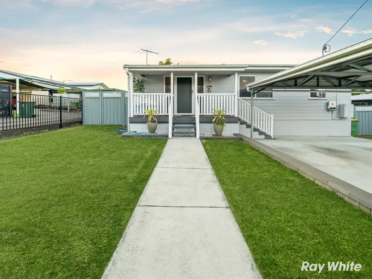6 Phyllis Street, Eastern Heights QLD 4305