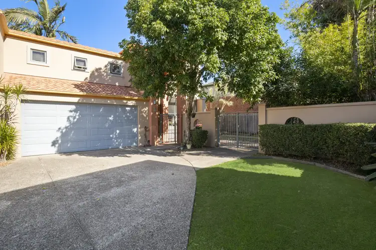 44/20 Fairway Drive, Clear Island Waters QLD 4226