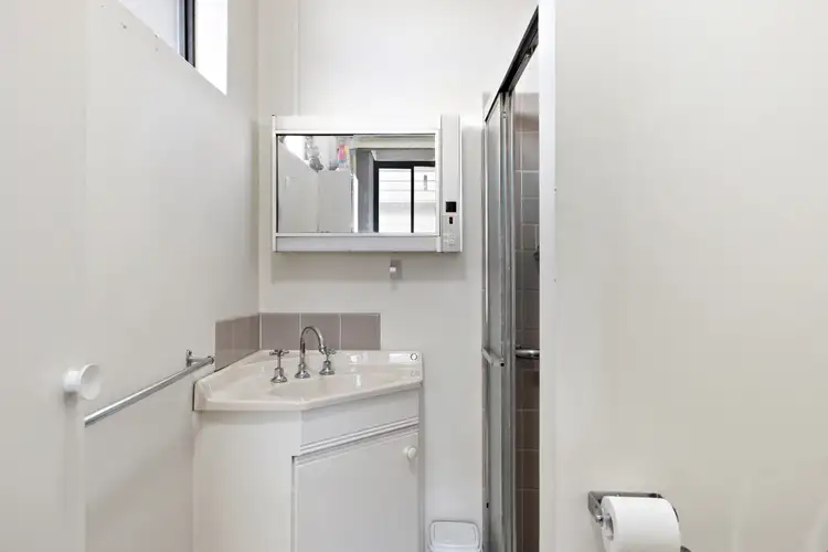 Fifth view of Homely apartment listing, 8/25 Gladstone Street, Moonee Ponds VIC 3039