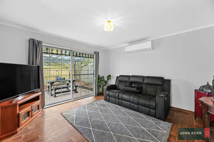 8 Howitt Court, Newborough VIC 3825