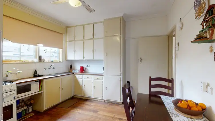 Sixth view of Homely house listing, 8 Bellevue Court, Shepparton VIC 3630