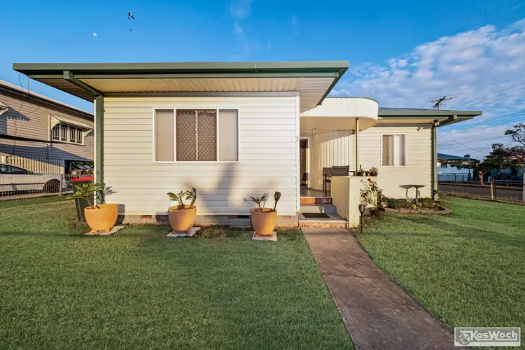 2 UNDERWOOD STREET, Park Avenue QLD 4701
