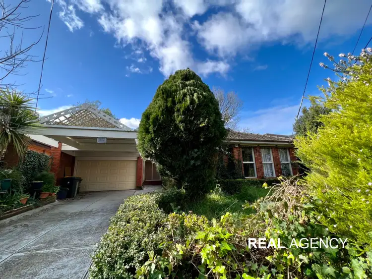 13 Garwain Parade, Glen Waverley VIC 3150