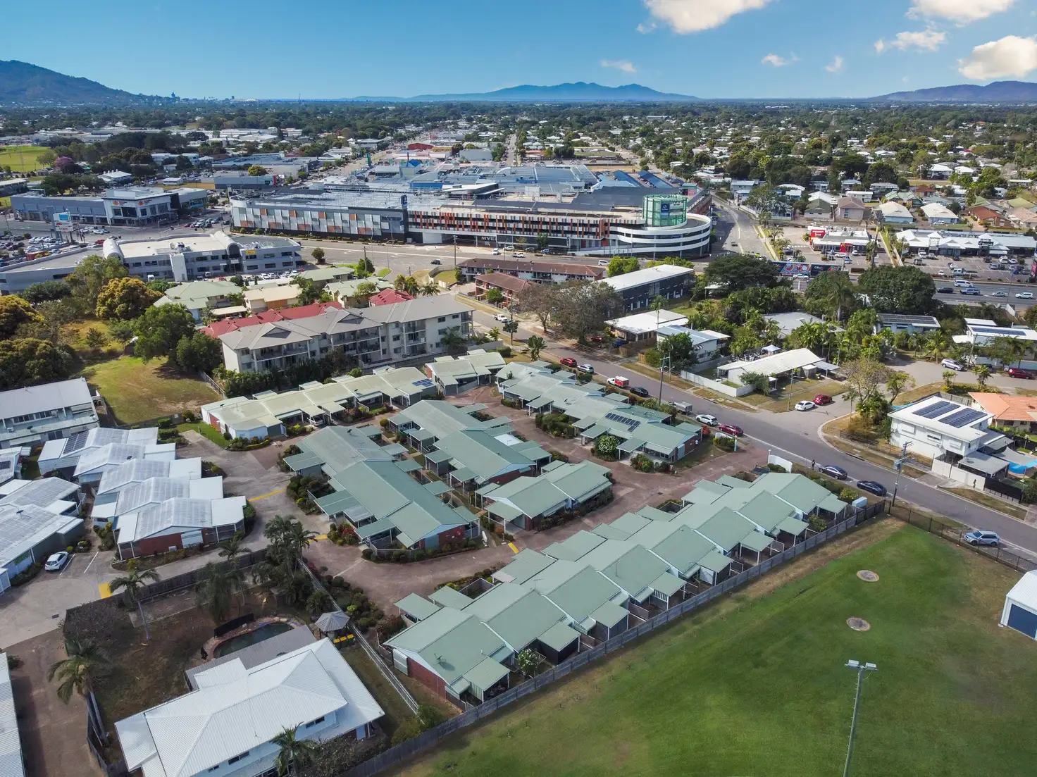 Main view of Homely unit listing, 9/17-23 Albert Street, Cranbrook QLD 4814