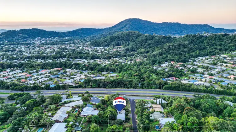 Second view of Homely semi-detached listing, 6-8 Sun Street, Brinsmead QLD 4870