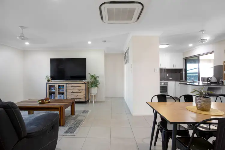 9 Hook Court, Sarina QLD 4737