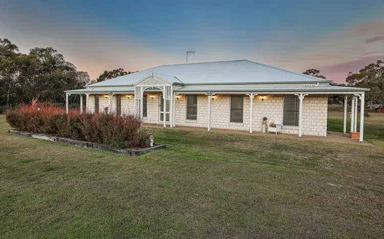 5 Oak Avenue, Coonarr QLD 4670