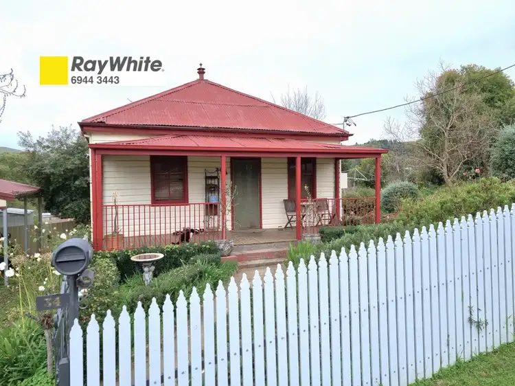34 Tor Street, Gundagai NSW 2722