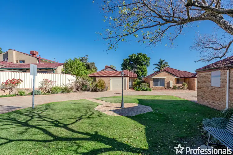8/31 Third Avenue, Kelmscott WA 6111