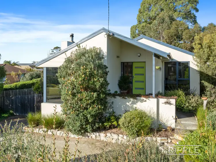 67 Illawarra Road, Blackmans Bay TAS 7052