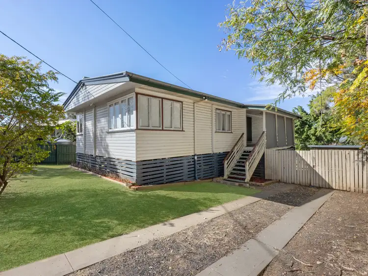 9 Wentworth Street, Leichhardt QLD 4305