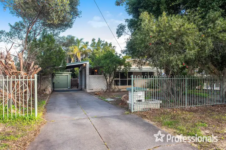 19 Woolgar Way, Lockridge WA 6054