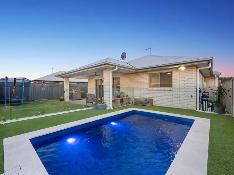 8 Nullarbor Street, South Ripley QLD 4306