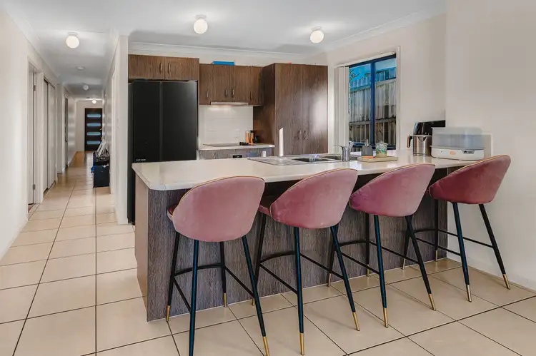 14 Kuranda Street, Waterford QLD 4133