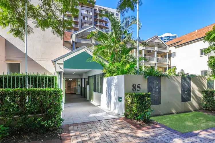 226/85 Deakin Street, Kangaroo Point QLD 4169