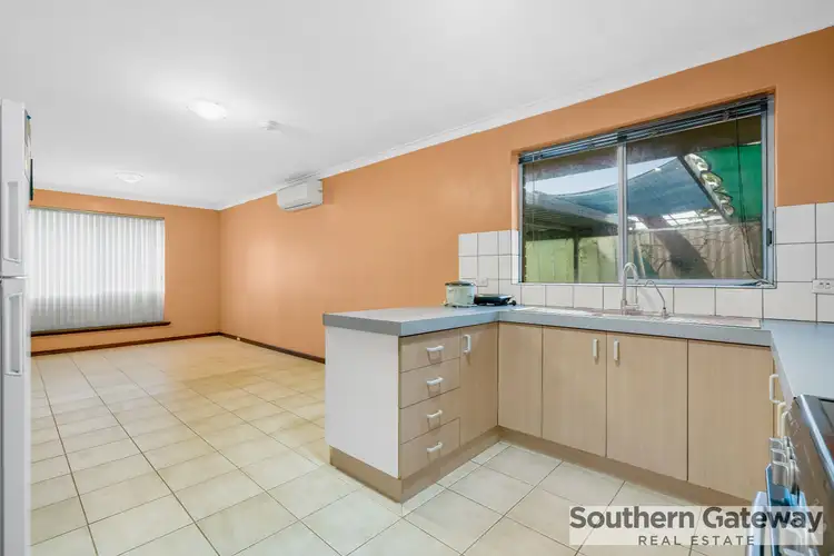 Fifth view of Homely semi-detached listing, 26 Madden Way, Parmelia WA 6167