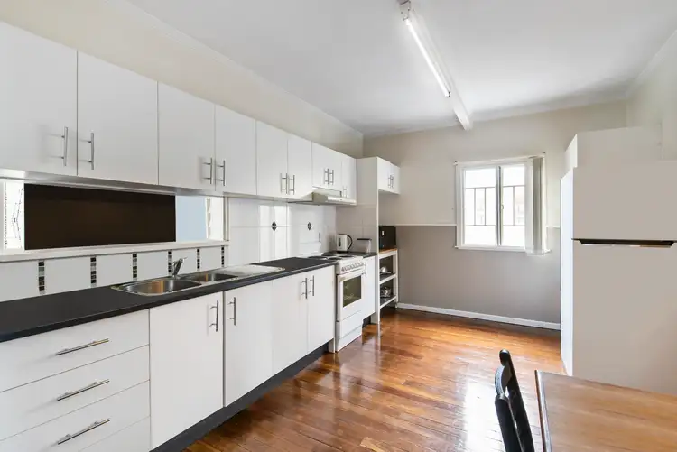 Second view of Homely unit listing, 1/4 Vernon Street, Clontarf QLD 4019