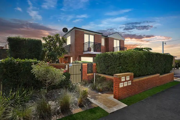 Main view of Homely townhouse listing, 1/10 Portland Crescent, Maroubra NSW 2035