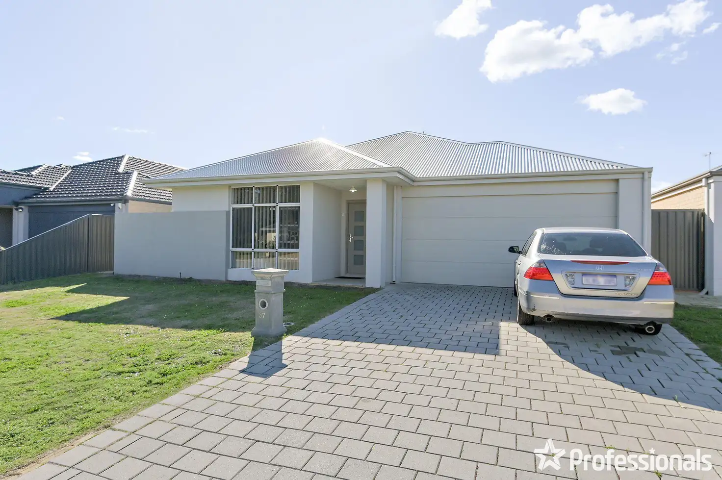 Main view of Homely house listing, 37 Fallon Place, Seville Grove WA 6112