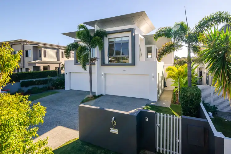 2/19 South Quay Drive, Biggera Waters QLD 4216