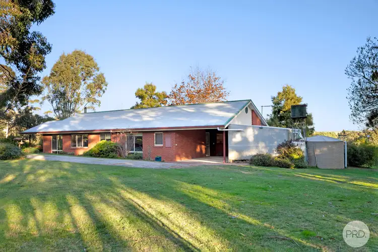Second view of Homely house listing, 7 Acacia Court, Linton VIC 3360