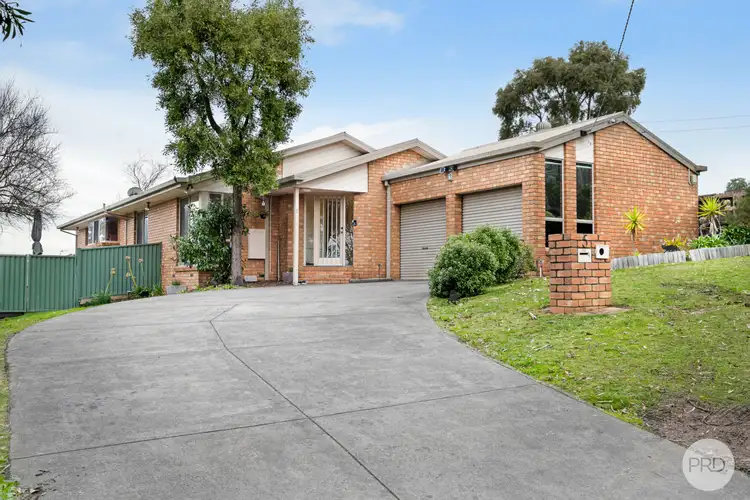 5 Hale Avenue, Mount Clear VIC 3350