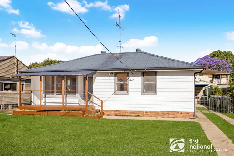54 West Market St, Richmond NSW 2753
